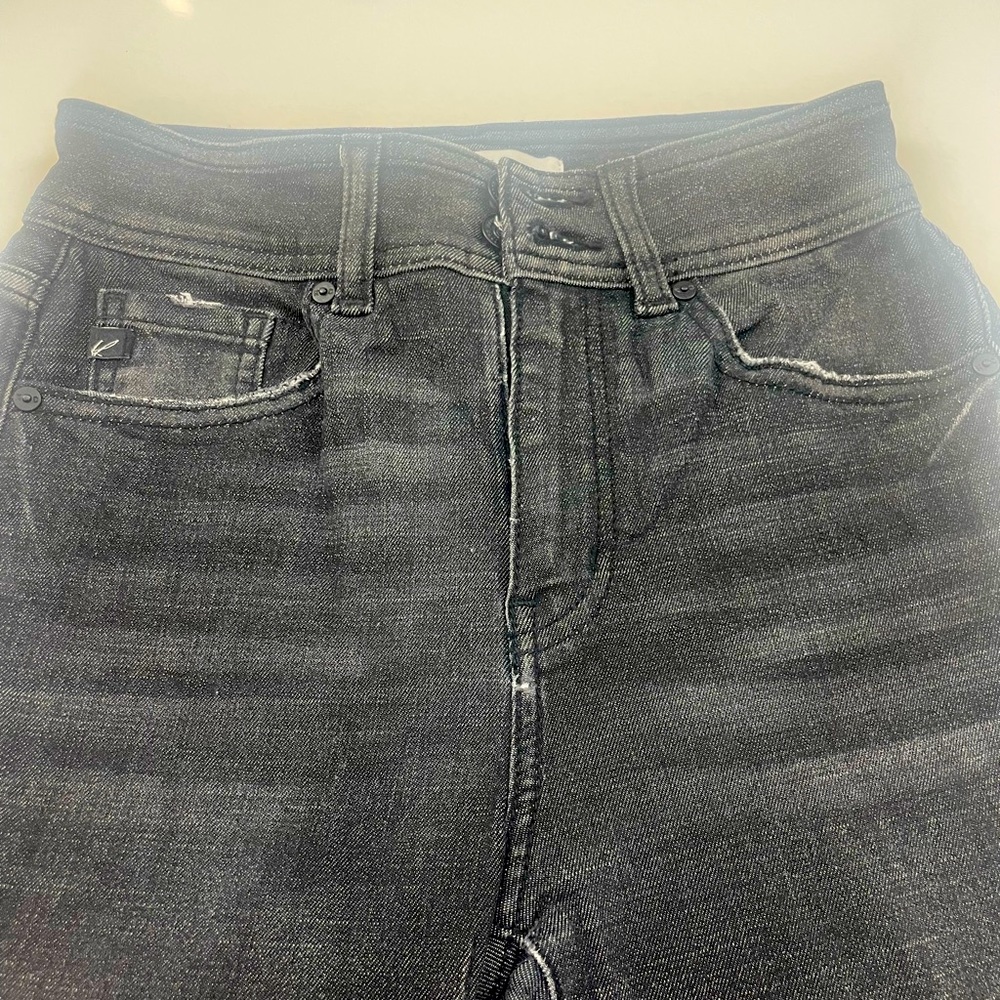 KanKan "Estillo" black skinny jean.